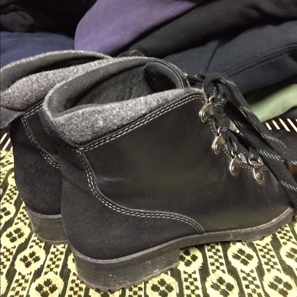 Clarks boots - Picture 4 of 4